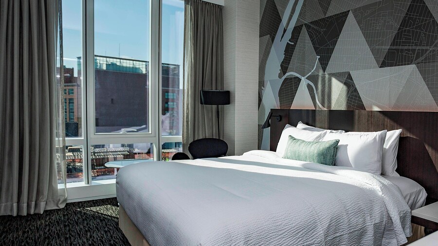 Courtyard Long Island City/New York Manhattan View