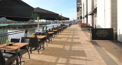 Apartment Wharf – Cuba Street