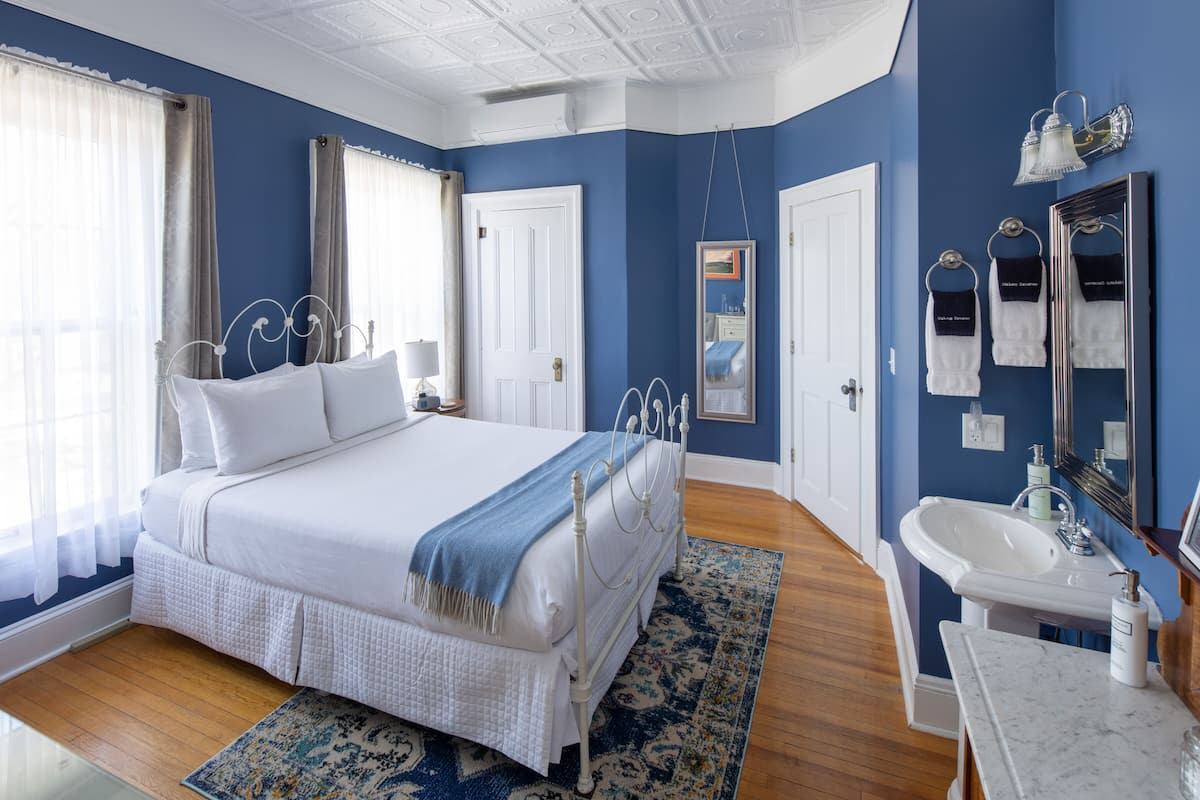Room 1 - J. Russell Jones | Premium bedding, memory foam beds, WiFi (free), individually decorated