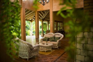 Sala de estar en el lobby