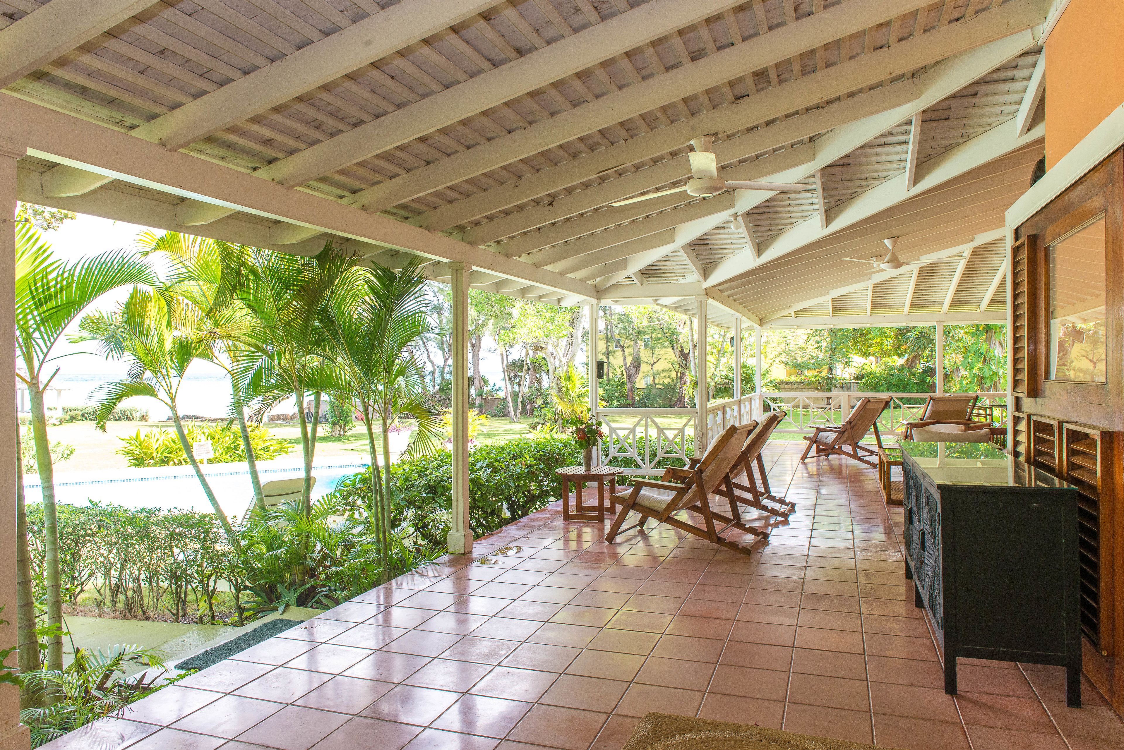 Standard Villa, 5 Bedrooms, Ocean View, Oceanfront | Balcony