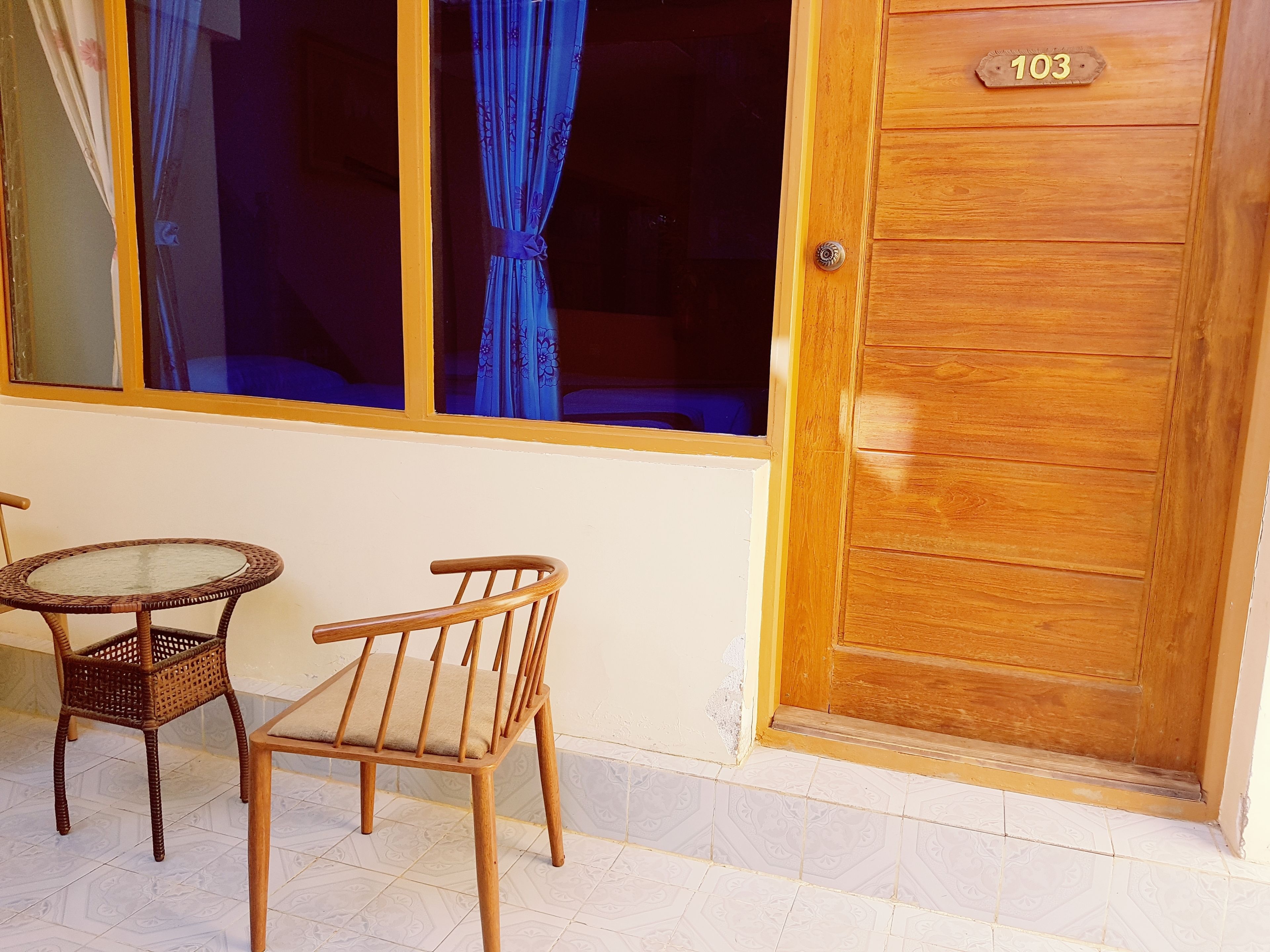 deluxe room | minibar, desk, blackout curtains, iron/ironing board