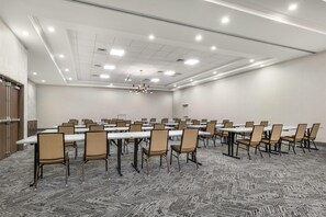 Ballroom - Hilton Garden Inn Montgomery - EastChase (Montgomery)