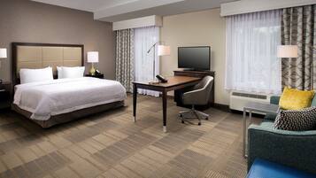 Zimmersafe, Schreibtisch, Bügeleisen/Bügelbrett, kostenlose Babybetten