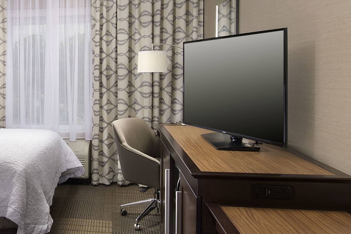 In-room safe, desk, iron/ironing board, free cribs/infant beds