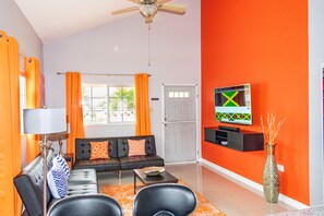 Luxury Villa, 2 Bedrooms, Courtyard View, Courtyard Area | View from room - Casa Victoria Golf Retreat (Kingston)