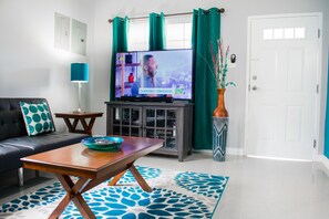 50-Zoll-Flachbildfernseher mit Kabelempfang, Fernseher, DVD-Player