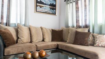 Signature Villa, 2 Bedrooms, Accessible, Garden View | 2 bedrooms, Egyptian cotton sheets, premium bedding, in-room safe
