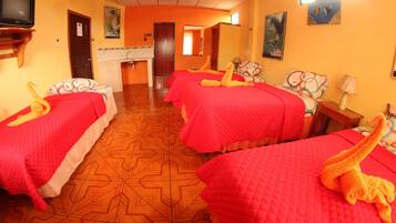 Standard Quadruple Room, Ensuite | Minibar, individually decorated, individually furnished, free WiFi