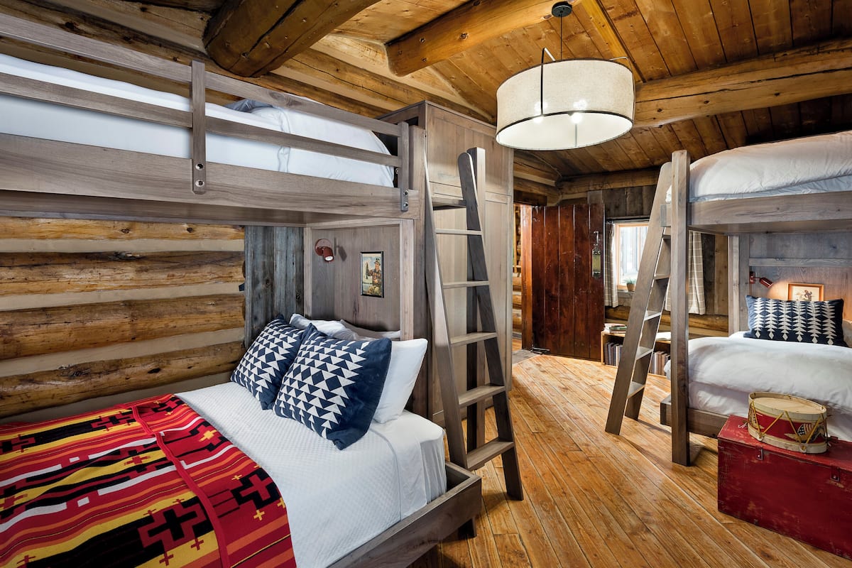 Room (B-K) | Egyptian cotton sheets, premium bedding, down comforters, pillowtop beds