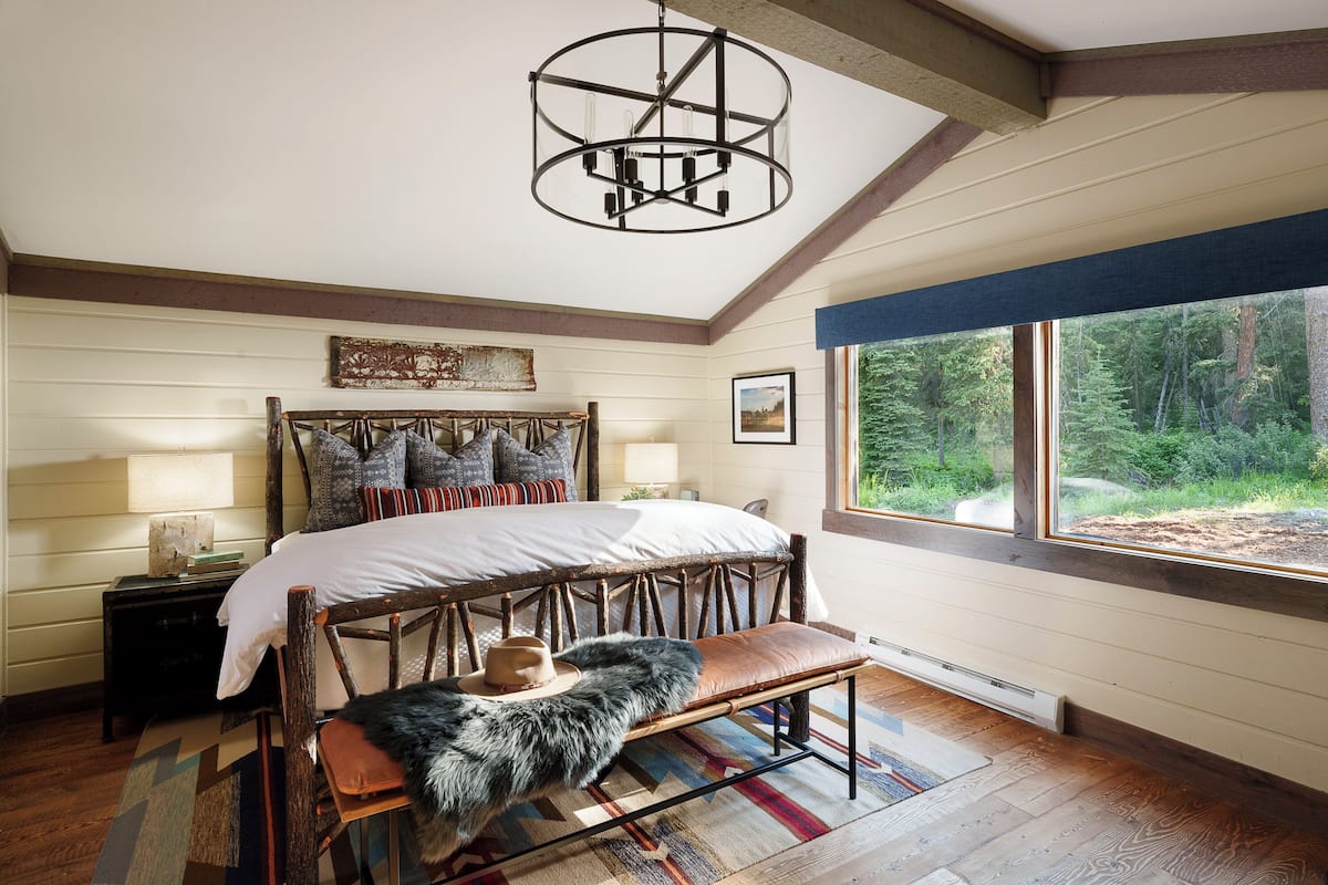 Room (Shooting Star) | Egyptian cotton sheets, premium bedding, down comforters, pillowtop beds