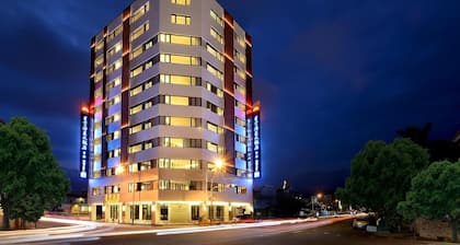 Shiny Ocean Hotel