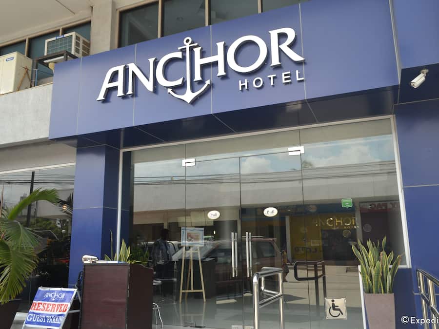 Entrada al alojamiento