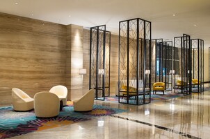 Sala de estar en el lobby