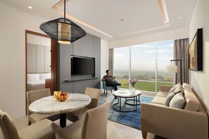 Premium bedding, minibar, in-room safe, desk