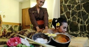 Body treatments, body scrubs, facials, reflexology - Cantya Hotel (Yogyakarta)