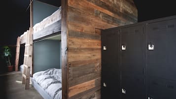Dormitorio compartido, dormitorio mixto (  12) | Edredón, wifi gratis y ropa de cama