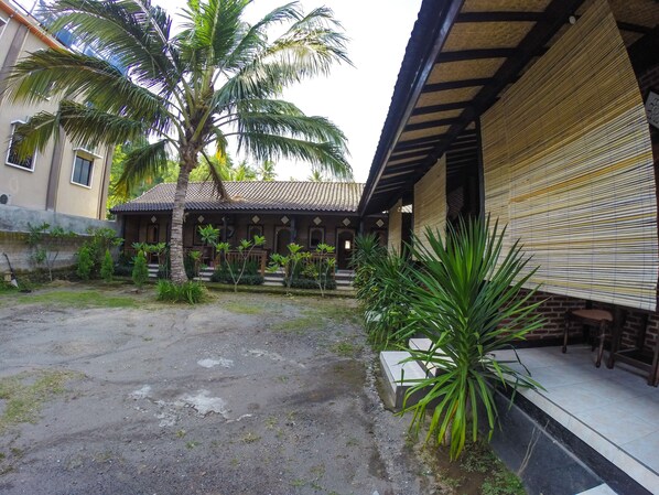 Property grounds - Warungku In Home Stay Senggigi (Senggigi)