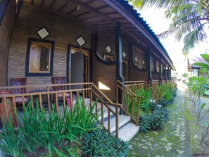 Standard AC Room Only | Exterior - Warungku In Home Stay Senggigi (Senggigi)