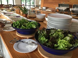 Desayuno inglés (THB 300 por persona)