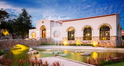 Mela Garden Retreat Cottage