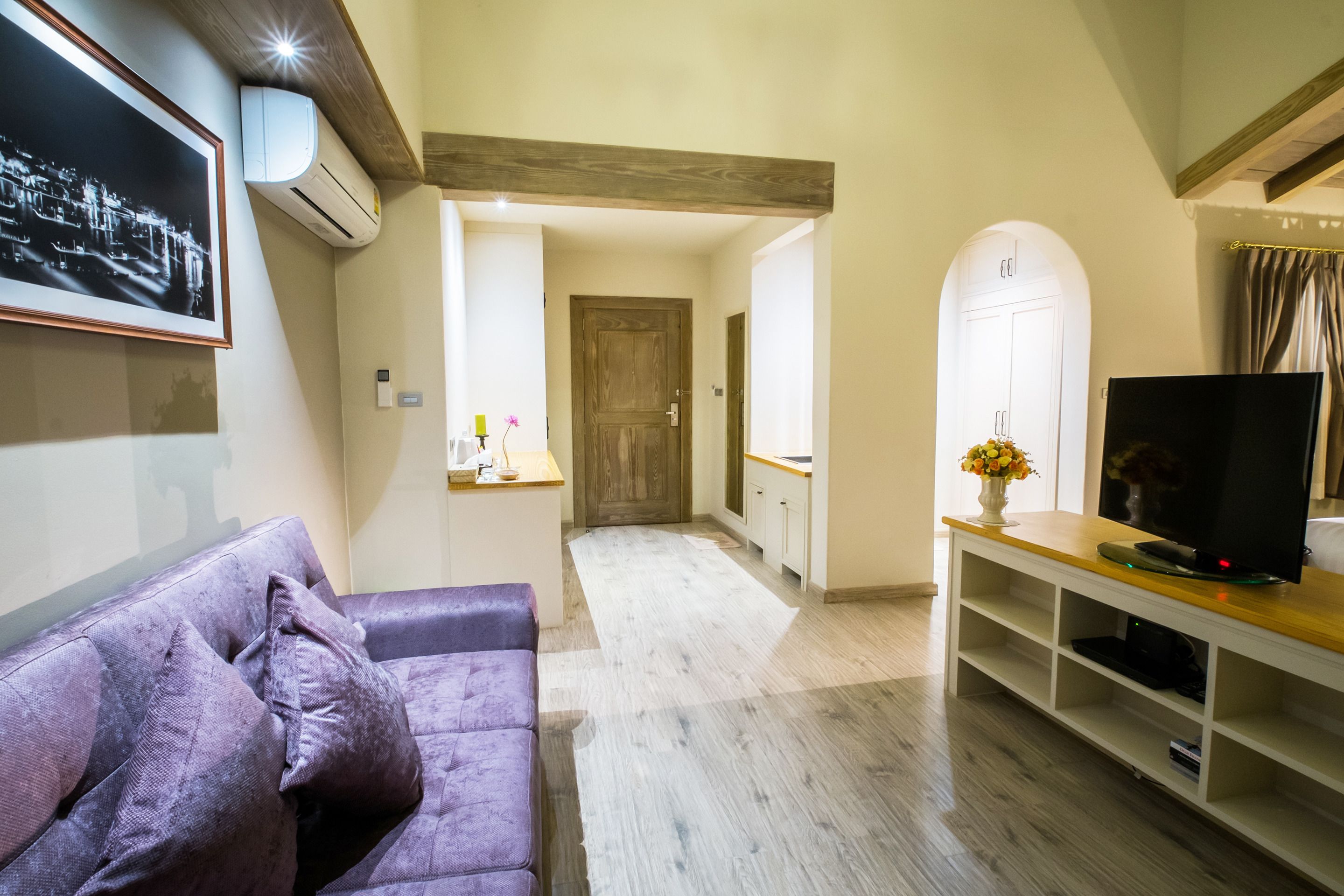 free minibar, in-room safe, blackout curtains, free wifi