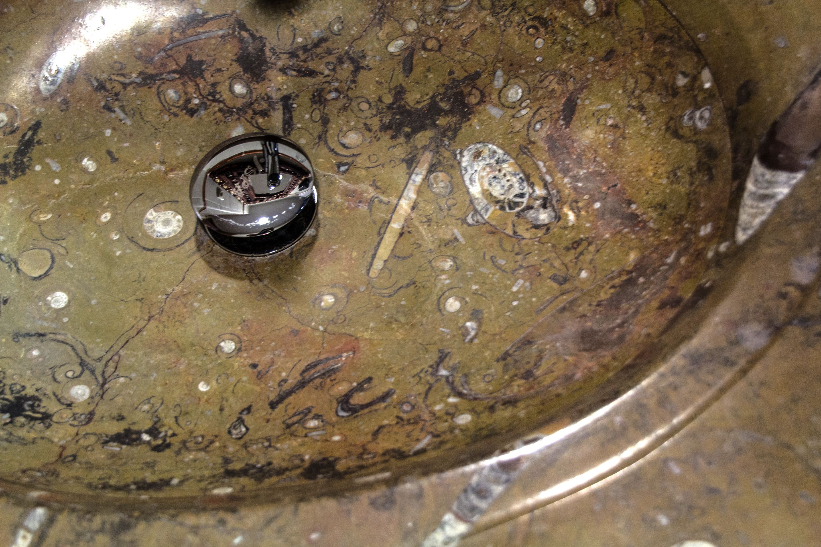 standard single room | bathroom sink