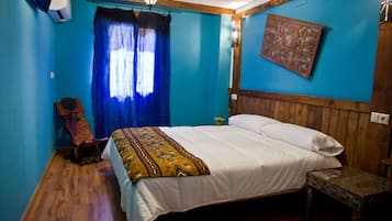 Habitación estándar doble | Decoración individual, mobiliario individual, escritorio