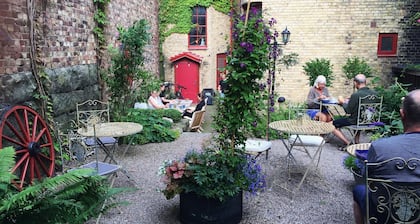 Okens Bed & Breakfast