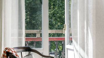 Double Room (King) | Individually decorated, individually furnished, desk, blackout drapes