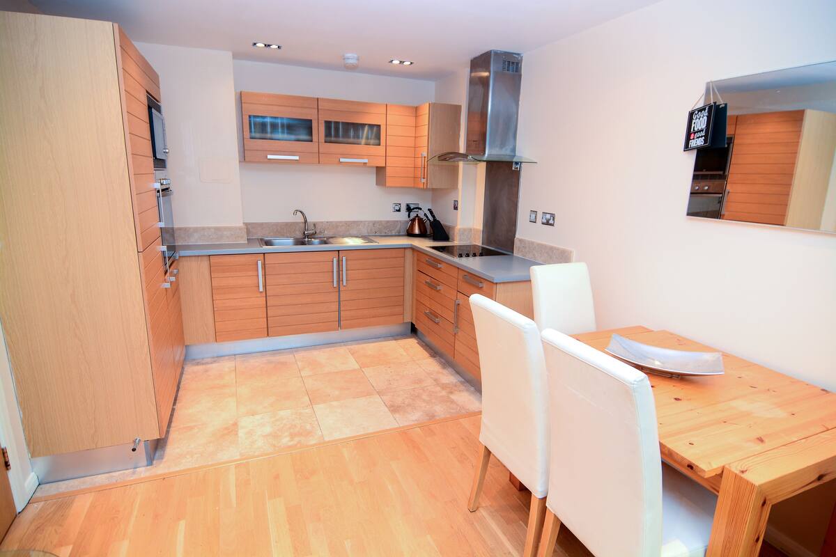 Standard Apartment, 2 Bedrooms | In-room dining