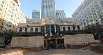 Canary Wharf Budget Apartments