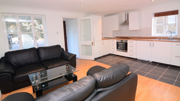 Unclassified image, 1 of 9, button - Apartment Wharf – London Excel Apartment (London)
