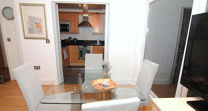 Apartment Wharf – South Quay