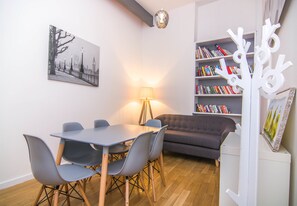 Basic Apartment, 2 Bedrooms | Living room