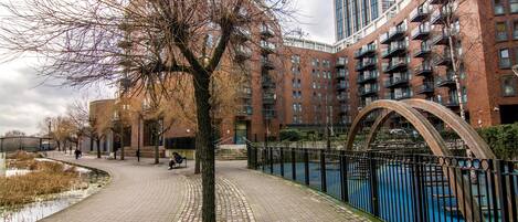 Apartment, 2 Schlafzimmer | Bettwäsche aus ägyptischer Baumwolle, hochwertige Bettwaren