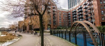 Apartment Wharf – Water Gardens