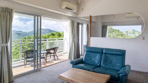 Premium Twin Room | Individually decorated, desk, laptop workspace, blackout drapes - Hoshi no Terrace Motobu Yamazato (Motobu)