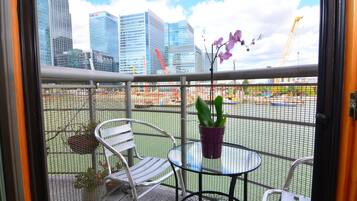 Apartamento panorámico, 2 habitaciones, vistas al río | Balcón