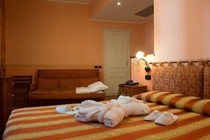 Family Quadruple Room, Non Smoking, City View