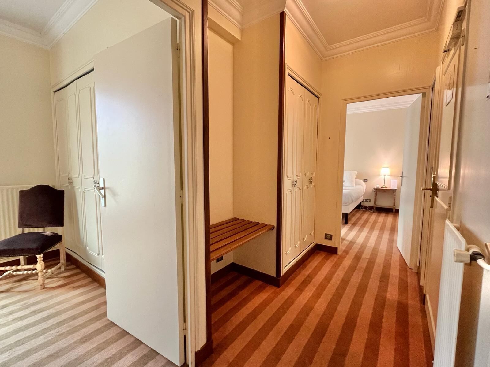 classic suite, 1 bedroom, bathtub, river view | premium bedding, in-room safe, individually decorated, desk