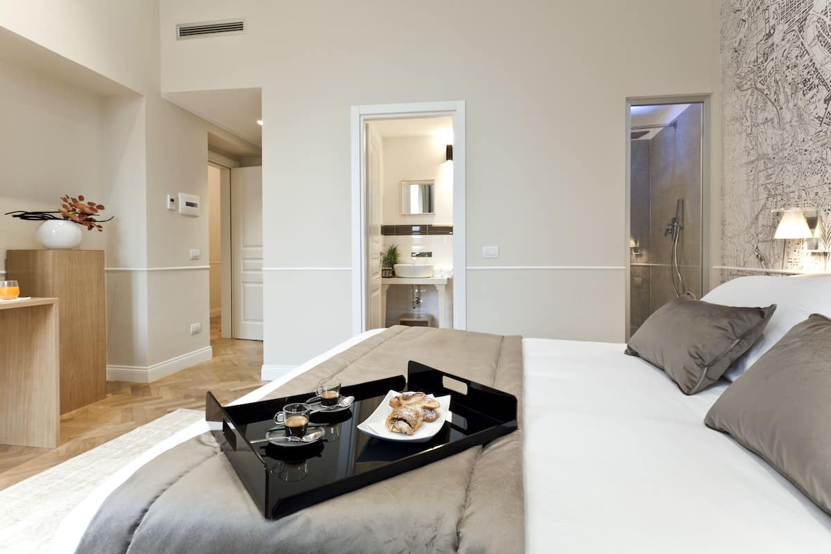1 bedroom, premium bedding, down comforters, in-room safe