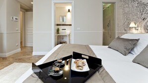 1 bedroom, premium bedding, down comforters, in-room safe - Vanity Hotel Navona (Rome)