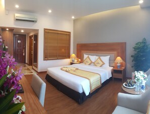 Deluxe Double or Twin Room | Minibar, in-room safe, desk, soundproofing - Saigon Kim Lien Hotel Vinh (Vinh)