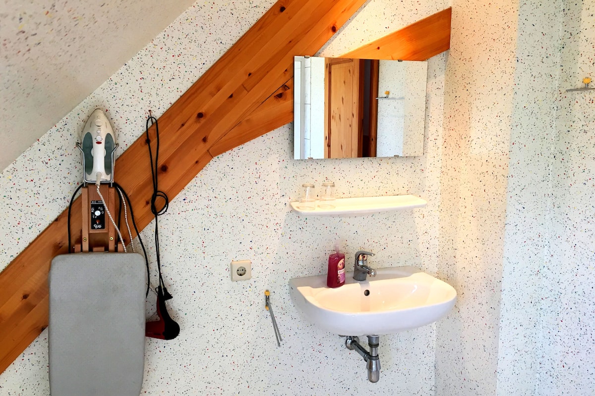 family room, multiple beds (category 6) | minibar, in-room safe, desk, laptop workspace