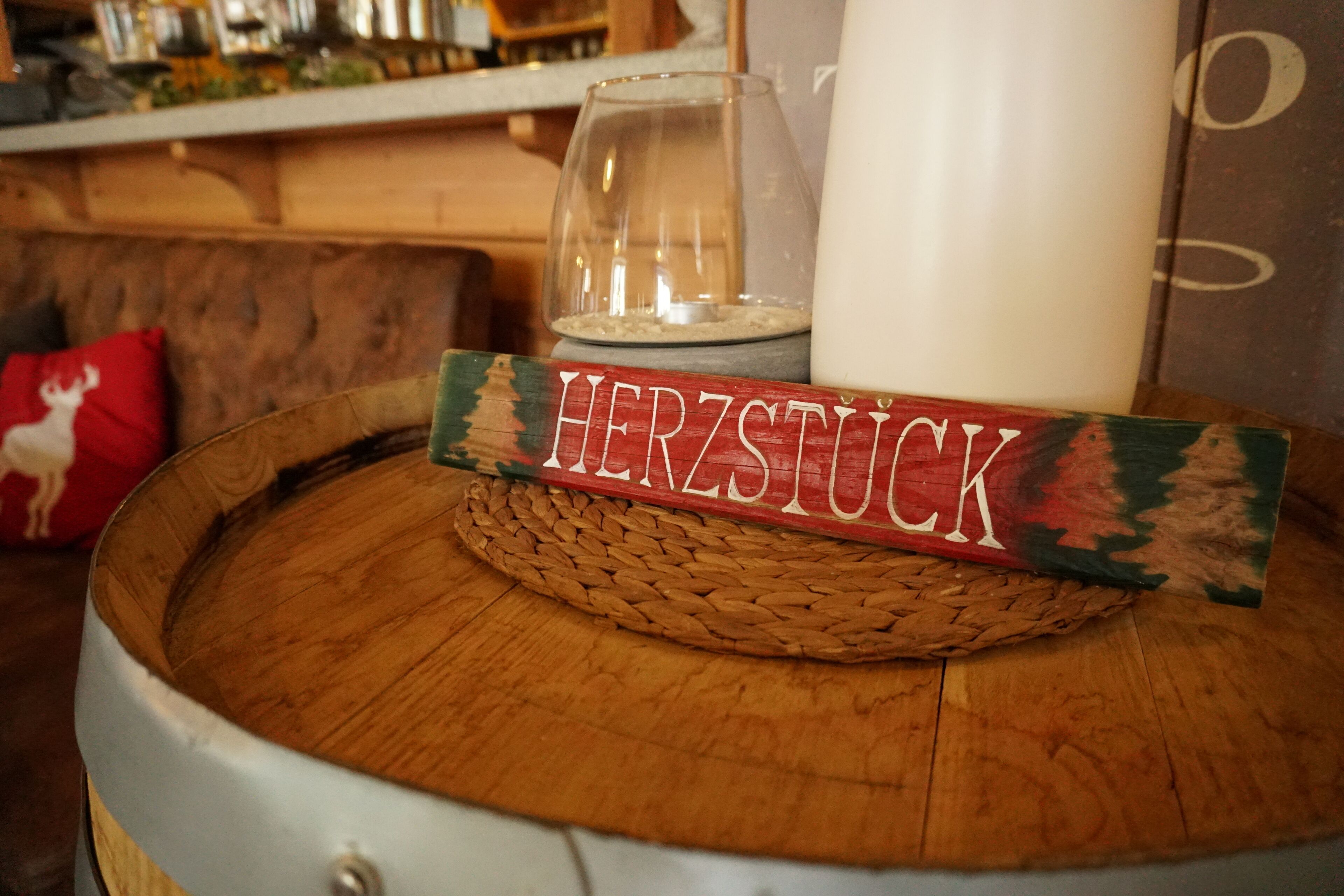 dinner and brunch served