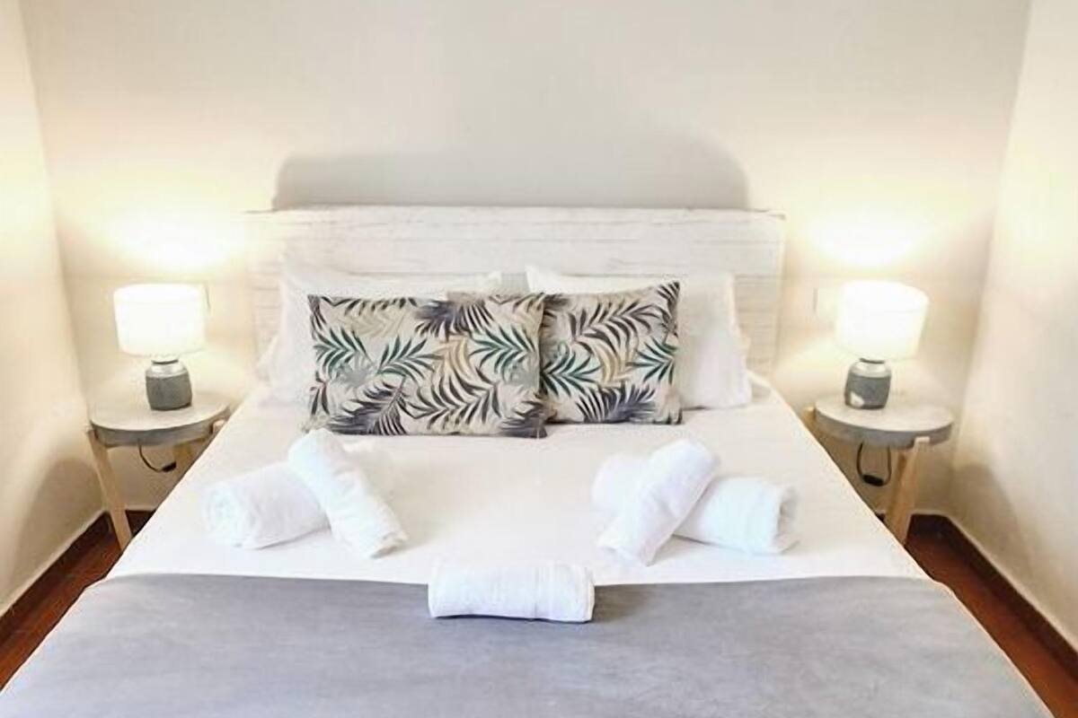 In-room safe, iron/ironing board, WiFi (free)