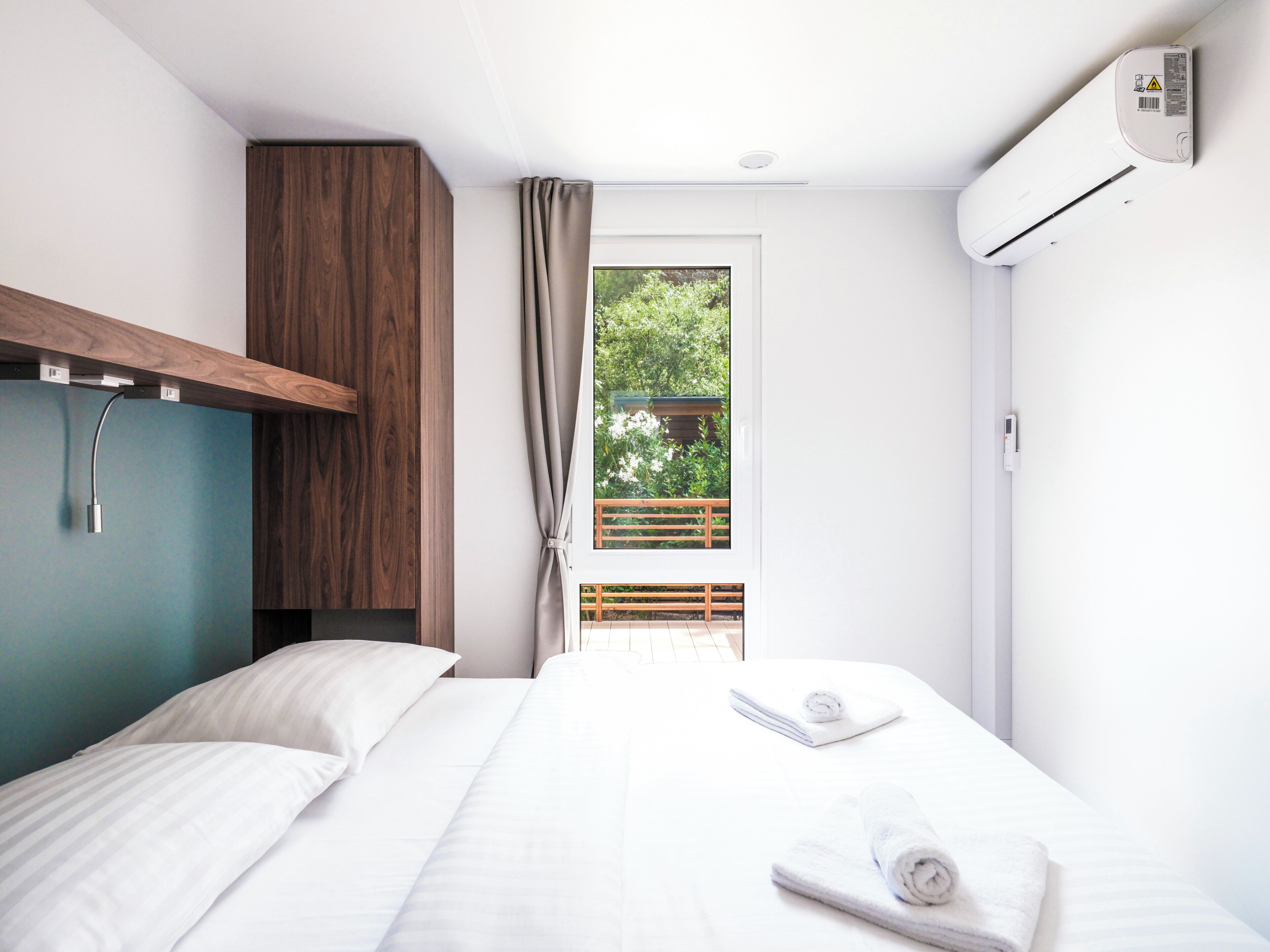 Deluxe Family Three-Bedroom Camping Home 4+1 | Wi-fi (inkludert) og sengetøy