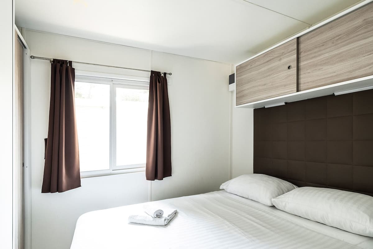 Premium Three-Bedroom Camping Home 6+1 | Gratis Wi-Fi, sengetøj