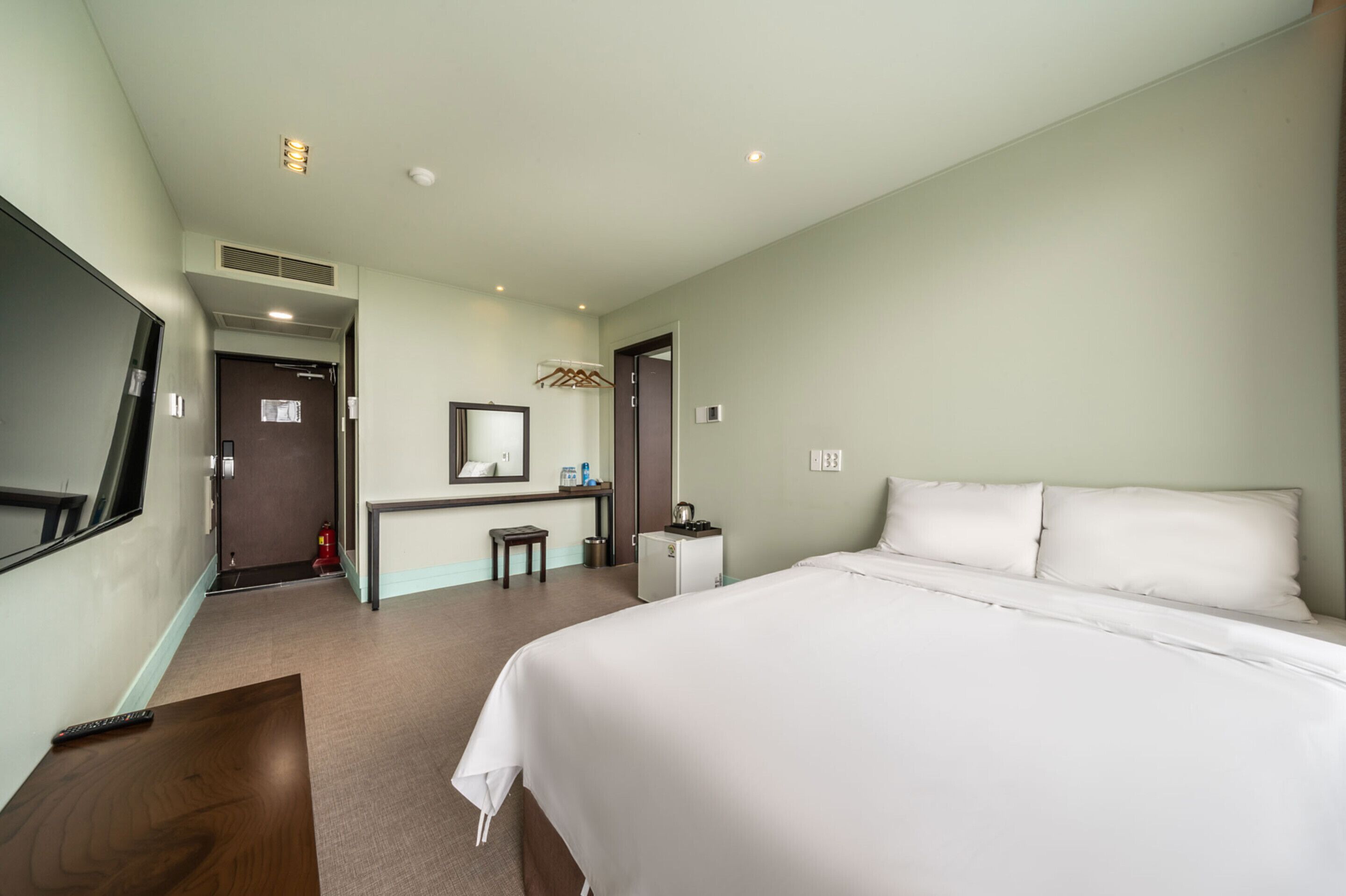 j - family | 1 bedroom, soundproofing, free wifi